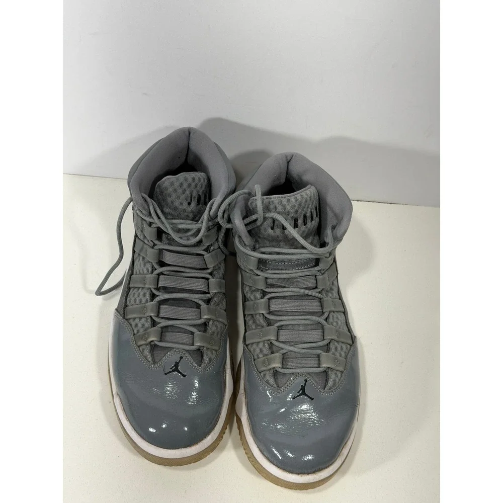 Jordan Max Aura Cool Grey White Gum Basketball Shoes AQ9084-012 Mens Size 12